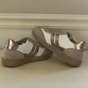 Gabor Metallic and Beige Sneakers